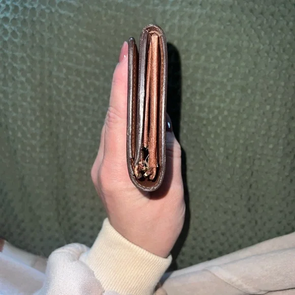 Vintage Monogram Trésor Snap Wallet - Picture 5 of 14